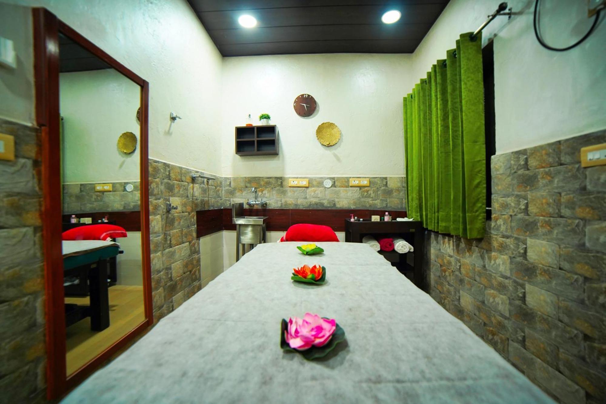 Sukoon - A Wellness Resort, Uttarakhand Chuharpur Eksteriør bilde